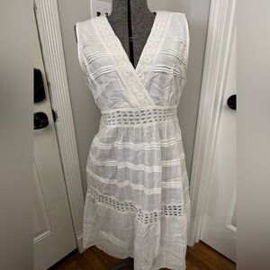 Pink Apple Sleeveless Pullover Dress with Lace Details White Size Large